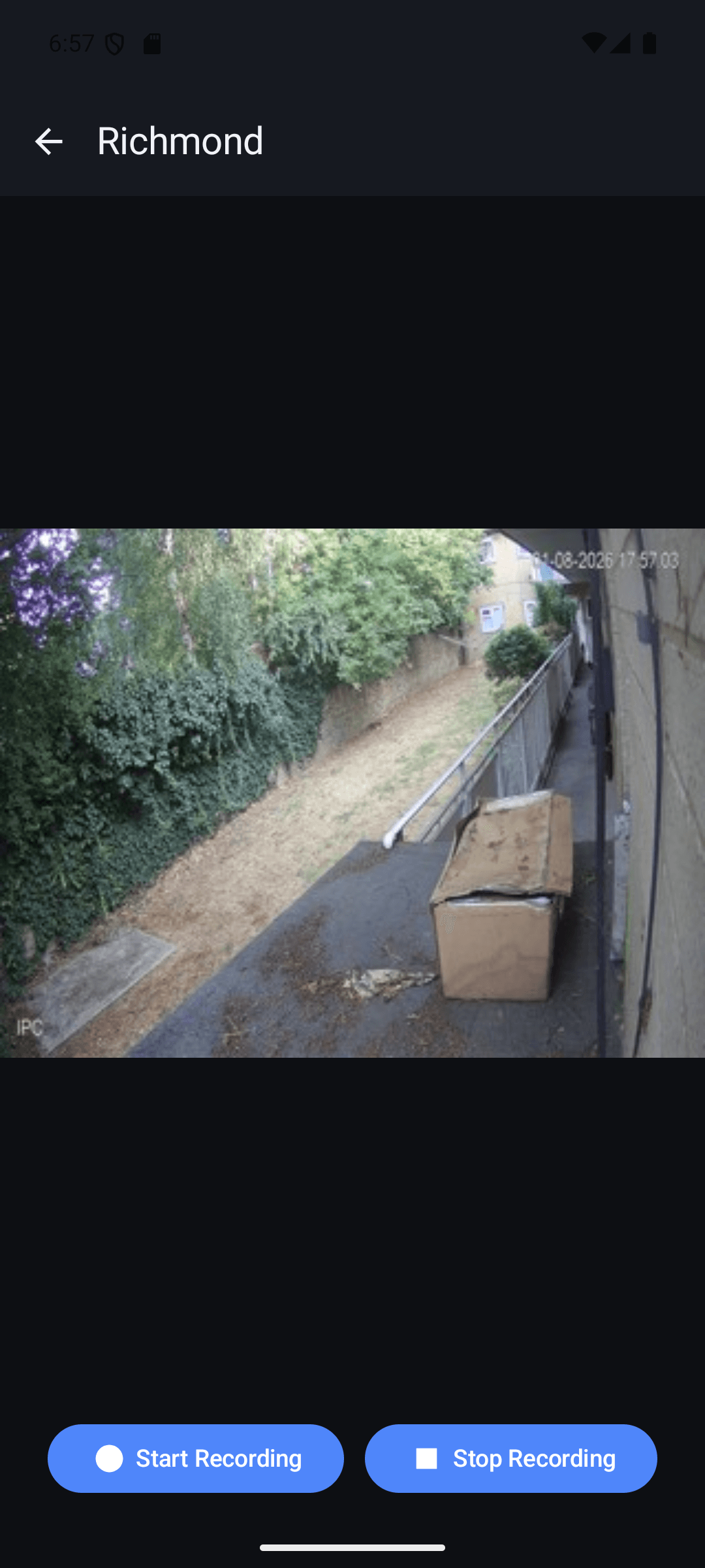 NVRblink Android app showing a live camera feed